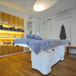 Phòng trị liệu đôi, phòng tắm hơi, bồn tắm thủy lực