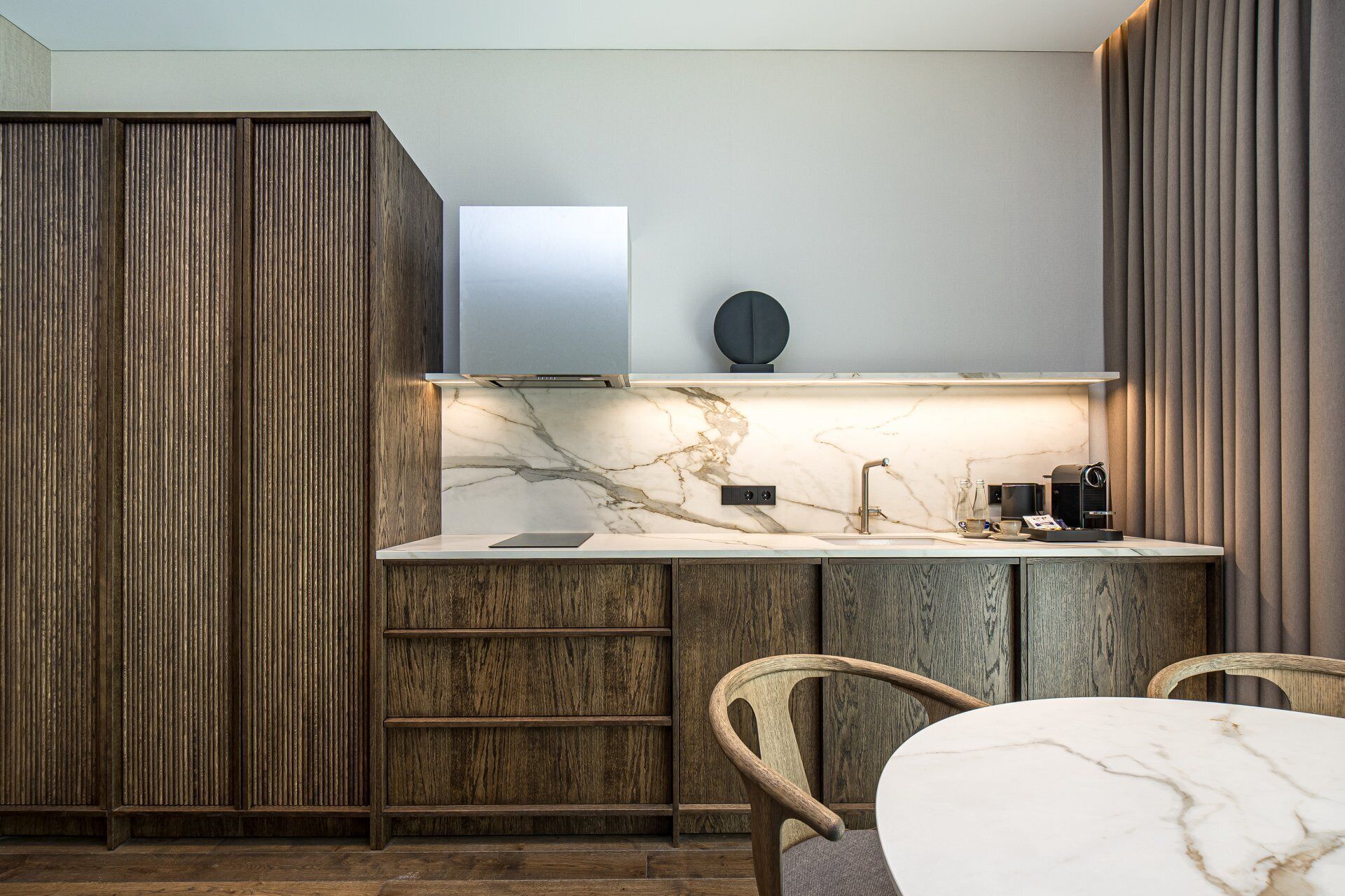 deluxe suite (vandenis building) | 1 bedroom, premium bedding, minibar, in-room safe