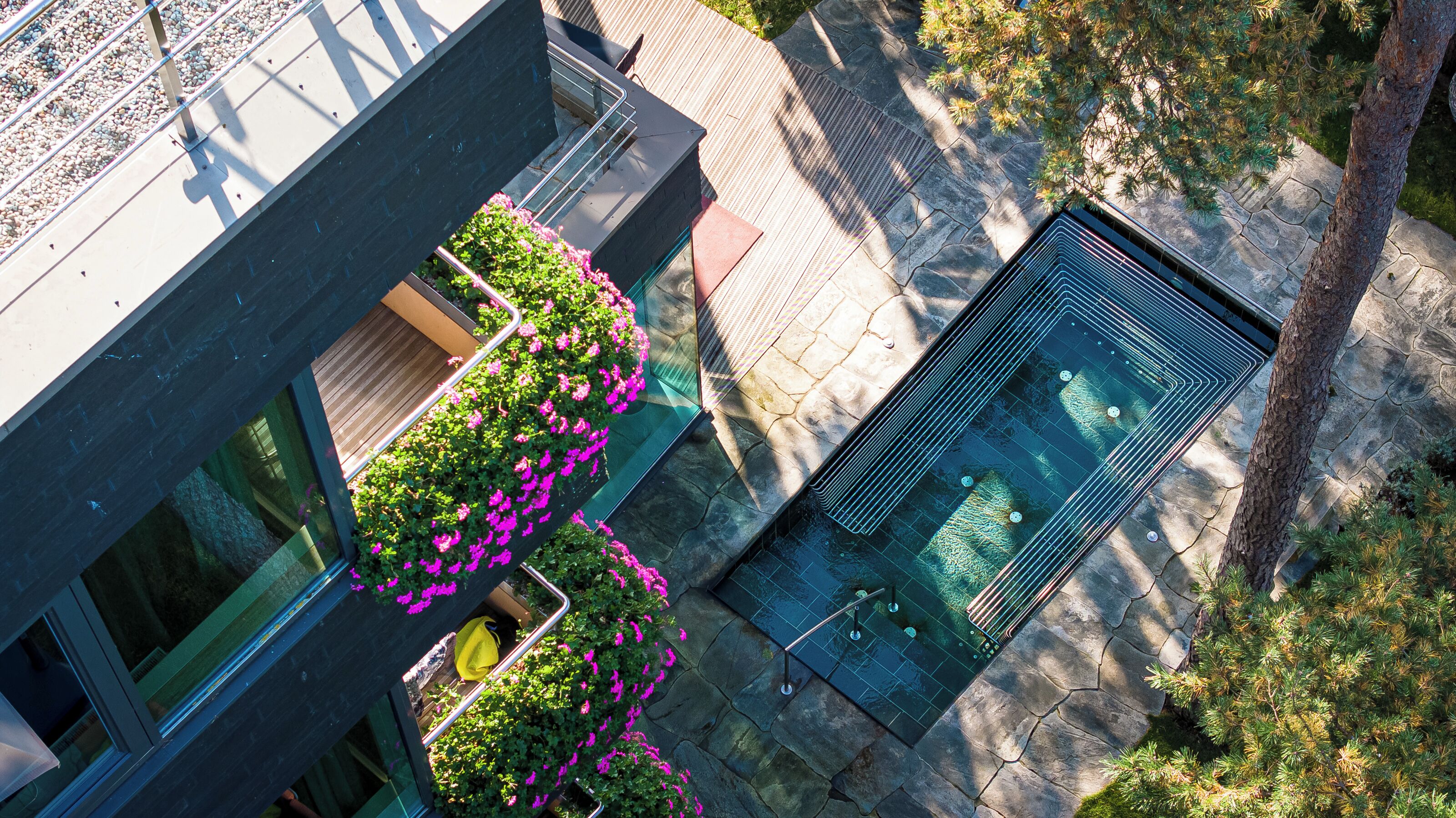 Bain à remous extérieur