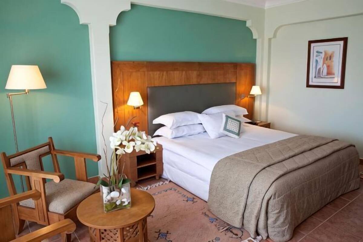 1 bedroom, minibar, in-room safe, iron/ironing board (on request)
