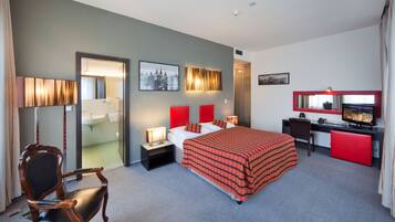 Minibar, in-room safe, desk, soundproofing