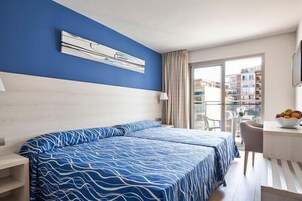 In-room safe, desk, WiFi (free), bed sheets