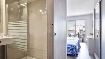 Regadera en el baño