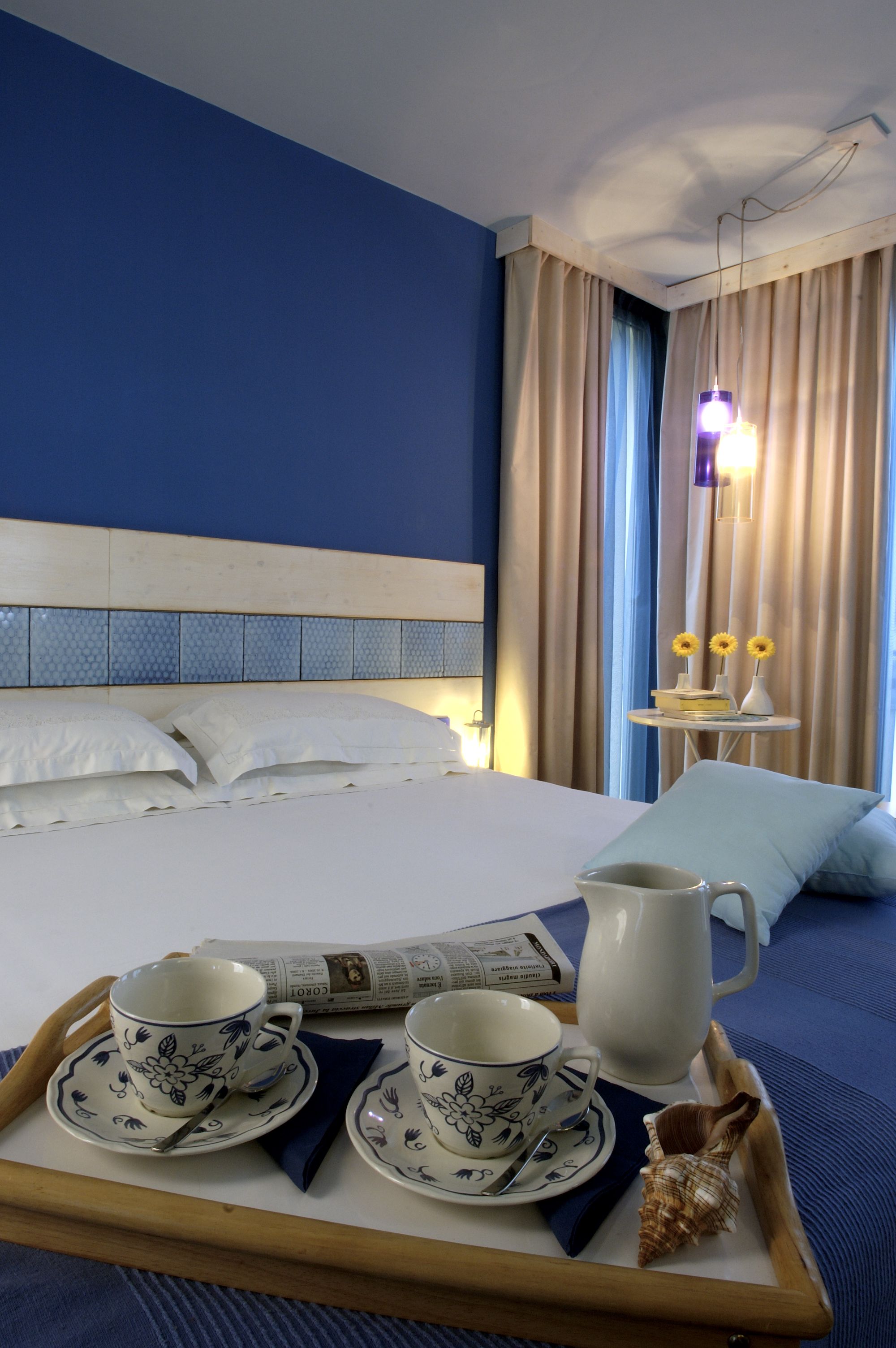 double room, balcony, sea view | 1 bedroom, minibar, in-room safe, individually decorated