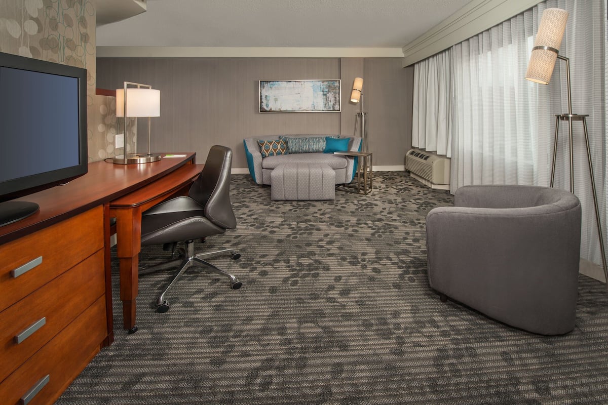 In-room safe, desk, laptop workspace, blackout curtains