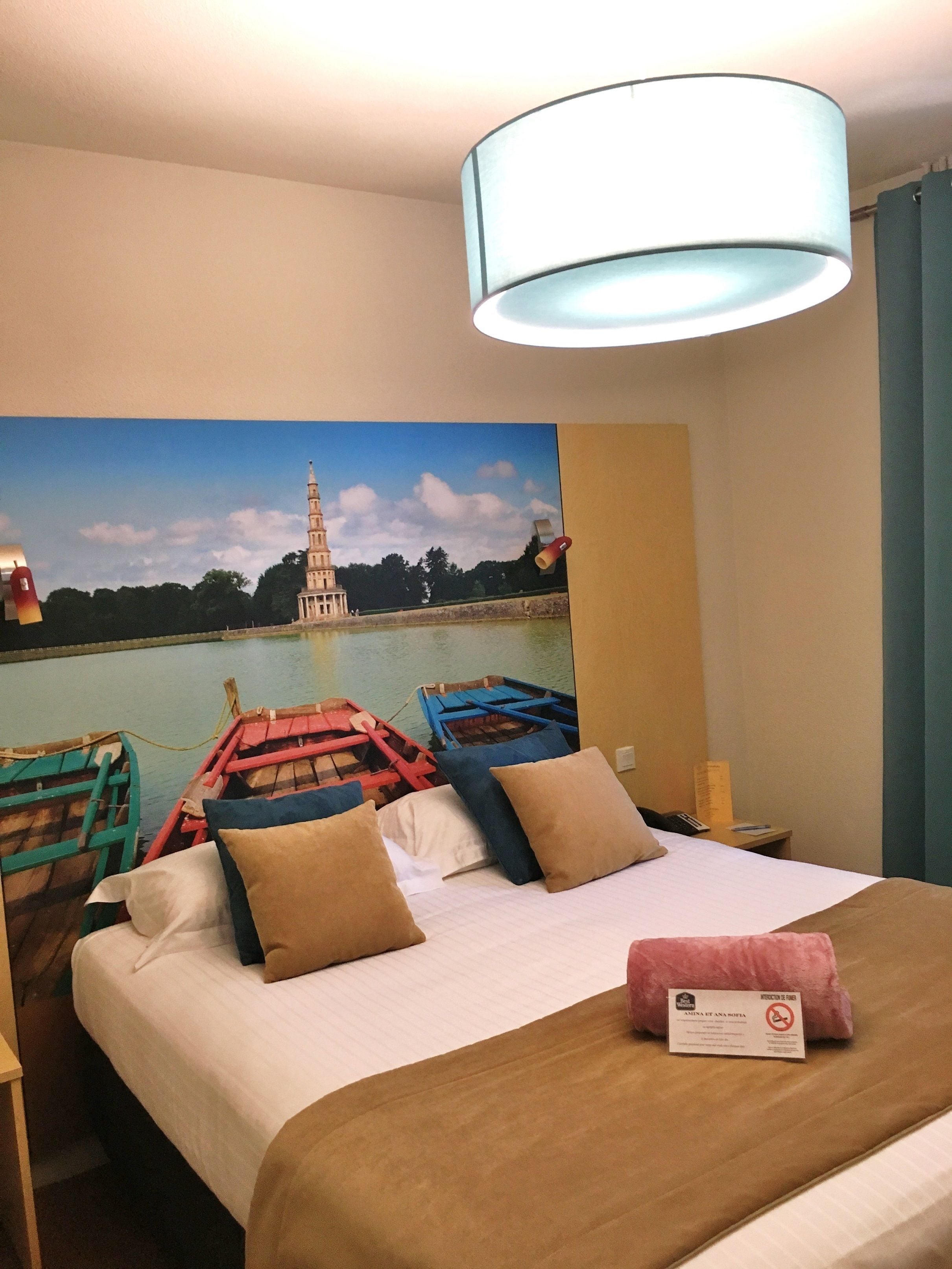 standard room, 1 queen bed, non smoking | room amenity