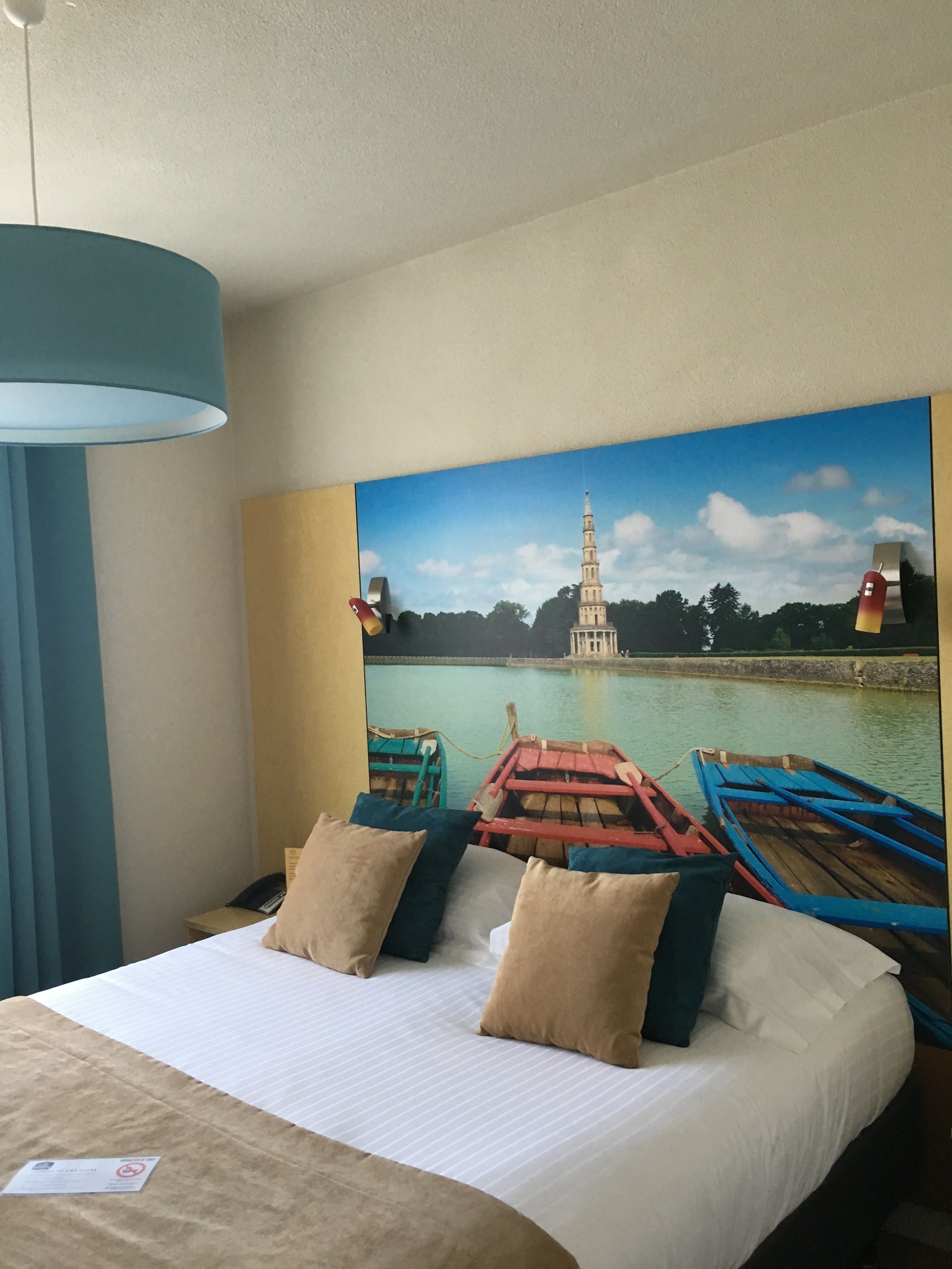 standard room, 1 queen bed, non smoking | room amenity