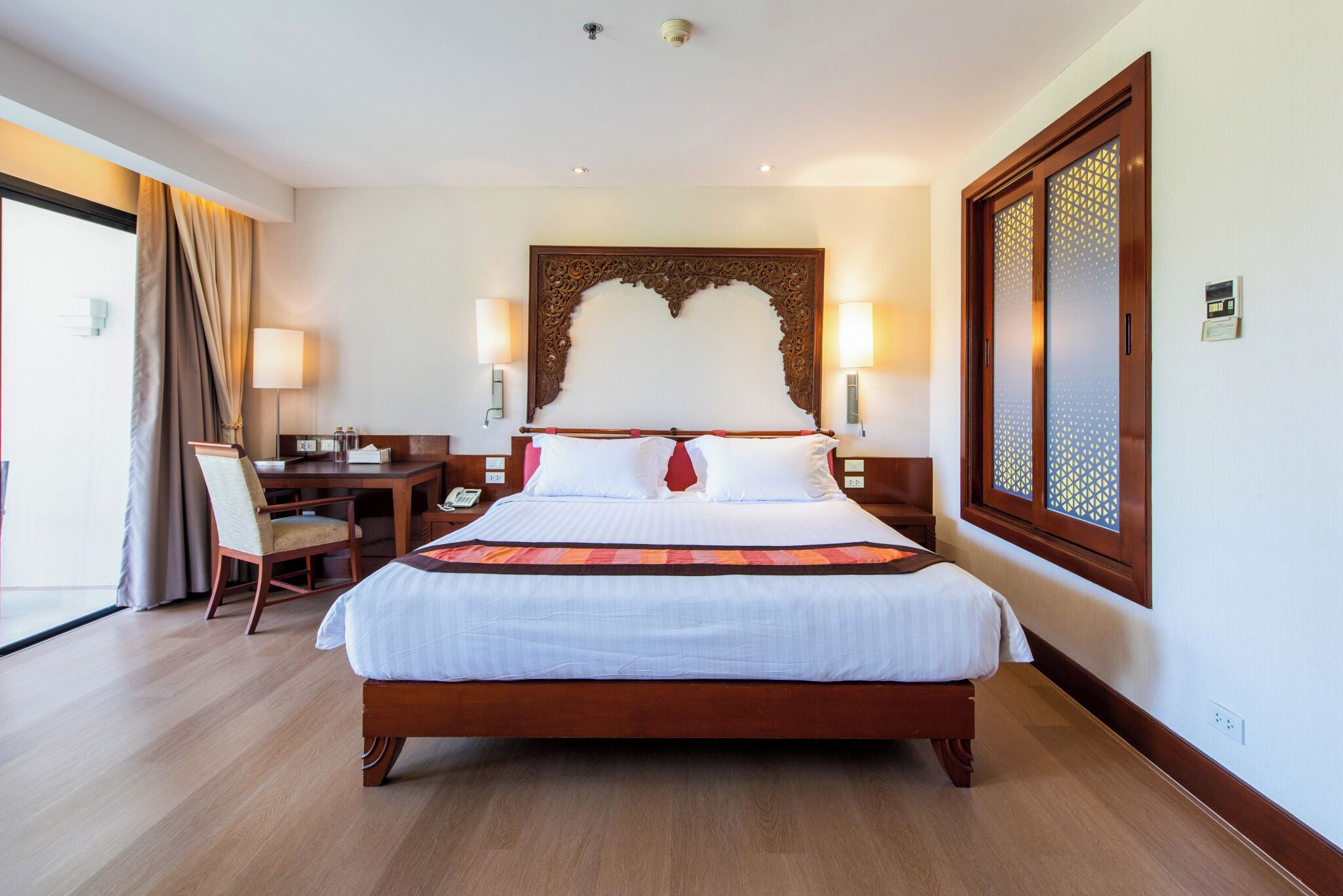 Suite familiar | Minibar, caja de seguridad en la habitación y muebles diferentes 