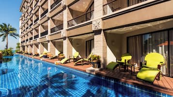 豪華客房, 可使用泳池 | 露台/庭院