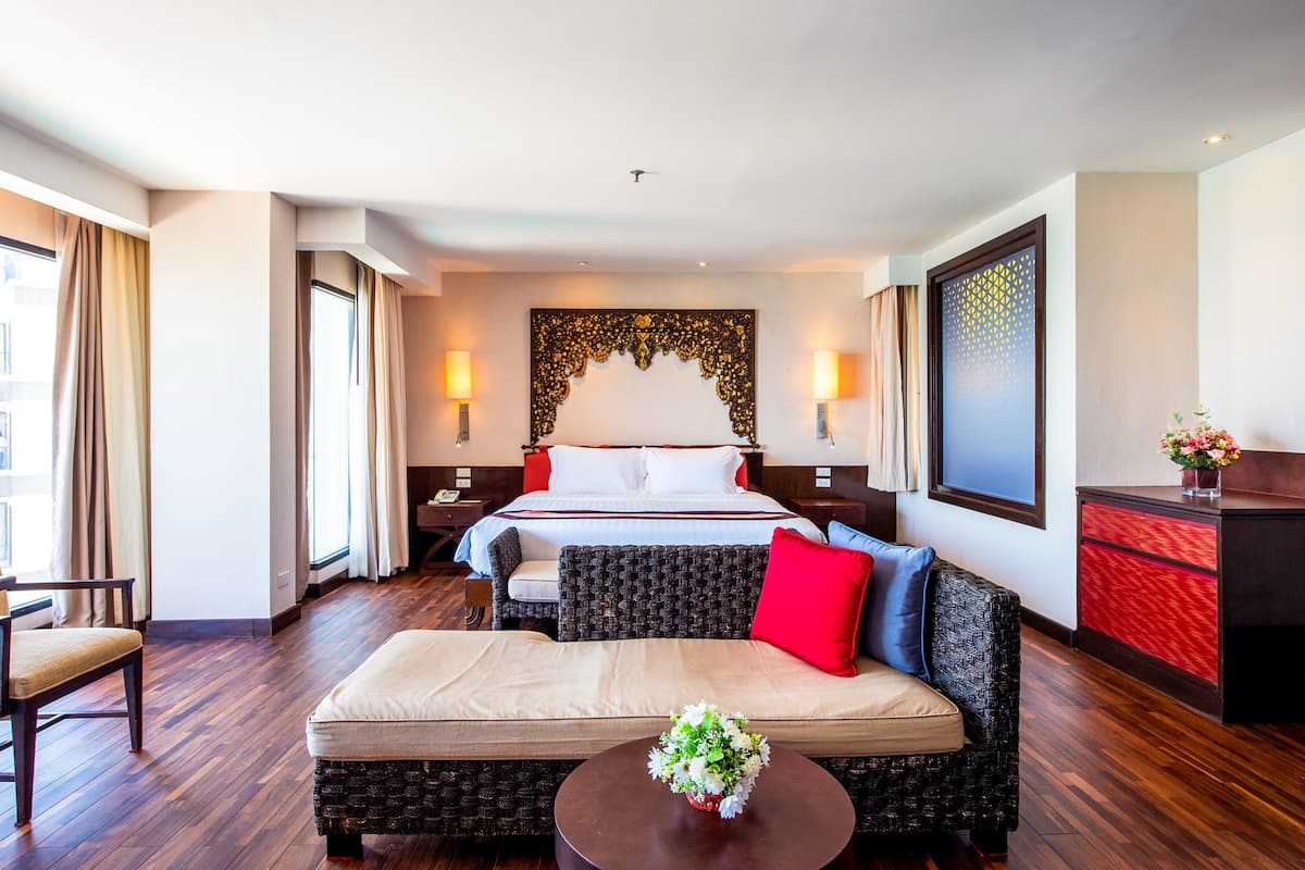 Executive Suite