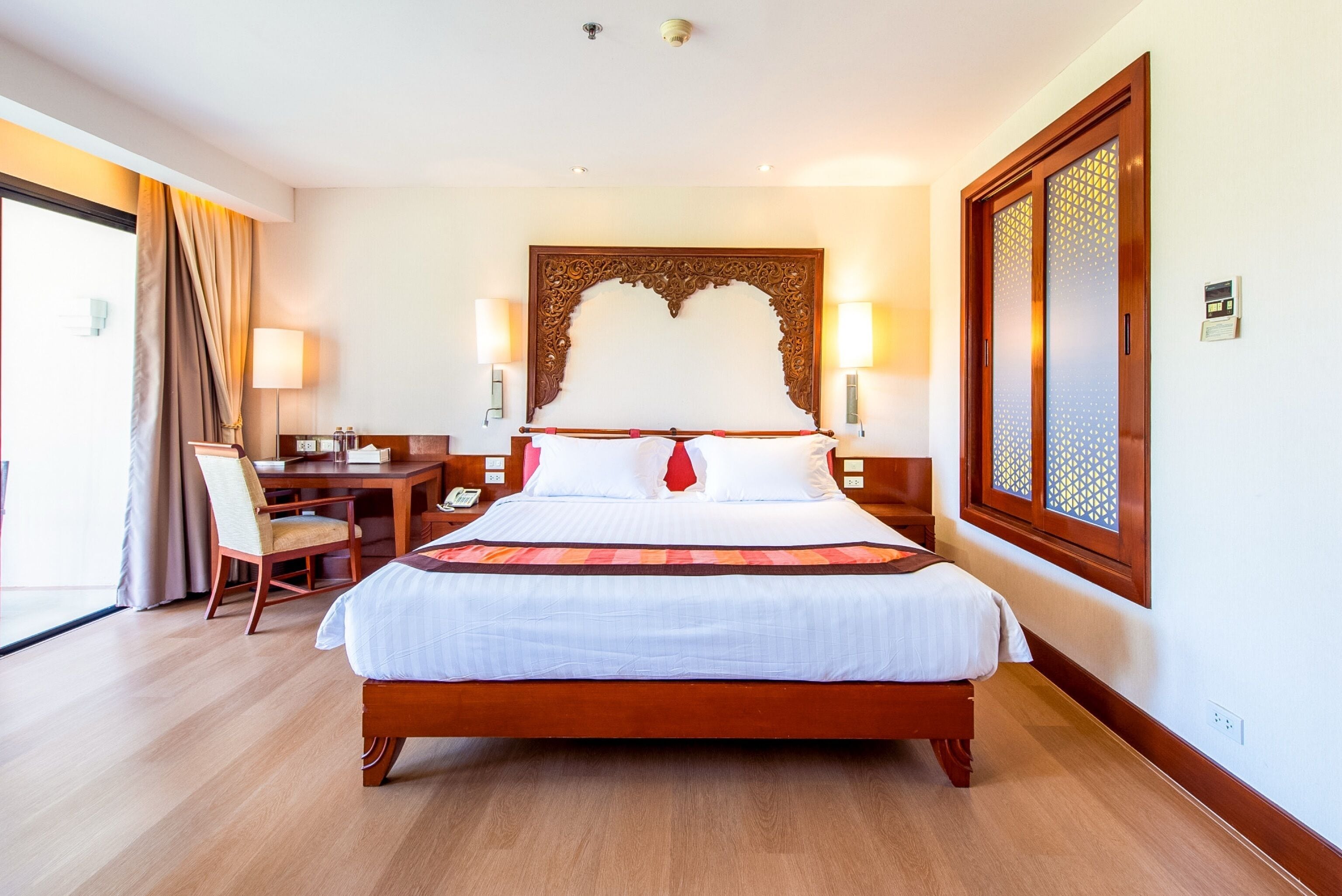 Family Suite | In-room safe, individually furnished, desk, free WiFi