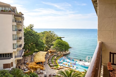 Premium Seaview | Terrace/patio. Garden Cliff Resort and Spa