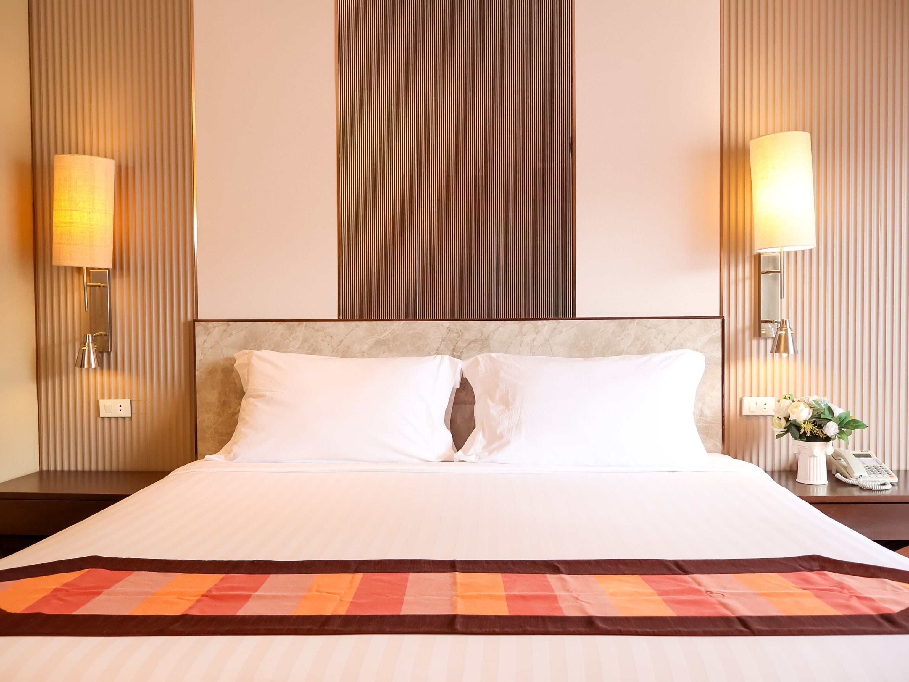 Deluxe Premium | In-room safe, individually furnished, desk, free WiFi