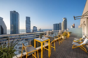 Terrasse au soleil