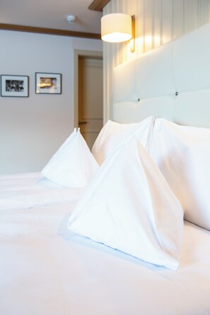 Minibar, in-room safe, desk, blackout curtains