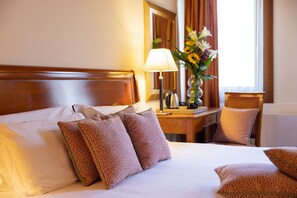 Classic Double Room | Down duvets, minibar, in-room safe, desk - Hotel Venice Resort Airport (Mestre)