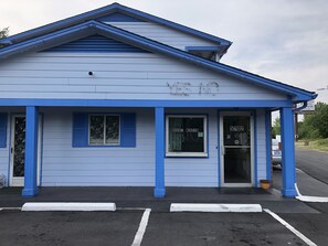 Exterior - Americas Best Value Inn Jonesville (Jonesville)