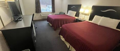 客房, 2 張加大雙人床, 非吸煙房 | 書桌、熨斗/熨衫板、免費 Wi-Fi、床單