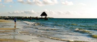 Acamaya Reef Cabanas - Caravan Park
