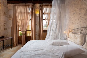 Superior Room (With Old Town View)