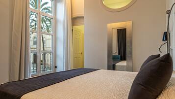 Suíte júnior | Roupas de cama premium, frigobar, cofres nos quartos, escrivaninha