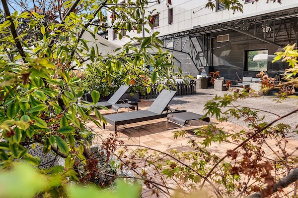 Sun deck