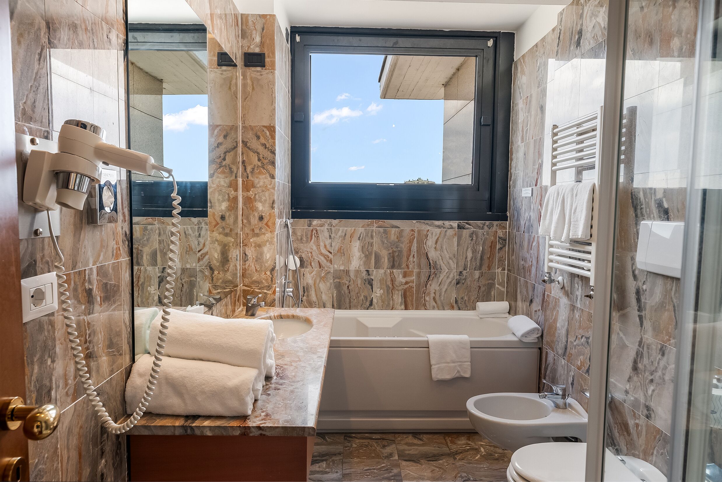 panoramic triple room | bathroom | free toiletries, hair dryer, slippers, bidet