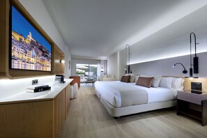 Suite junior, hidromasaje (Terrace) | Ropa de cama de alta calidad, camas con efecto memoria y minibar 