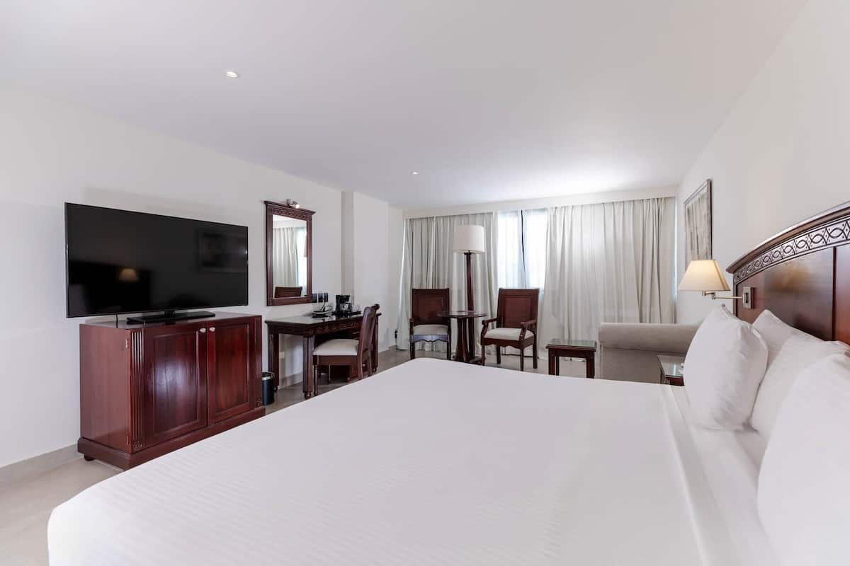 1 habitación, minibar y caja de seguridad en la habitación