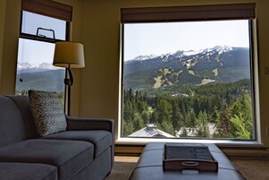 Condo, 1 Bedroom (Unit 207) | Living room