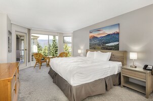 Familienapartment, 3 Schlafzimmer (Unit 611) | Individuell dekoriert, individuell eingerichtet