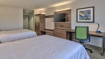 Standard Room, 2 Queen Beds | Room amenity