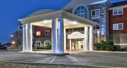 Holiday Express & Suites Portales by IHG