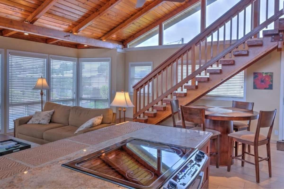 Deluxe Penthouse, Kitchen, Garden View | 3 bedrooms, premium bedding, pillowtop beds, individually decorated