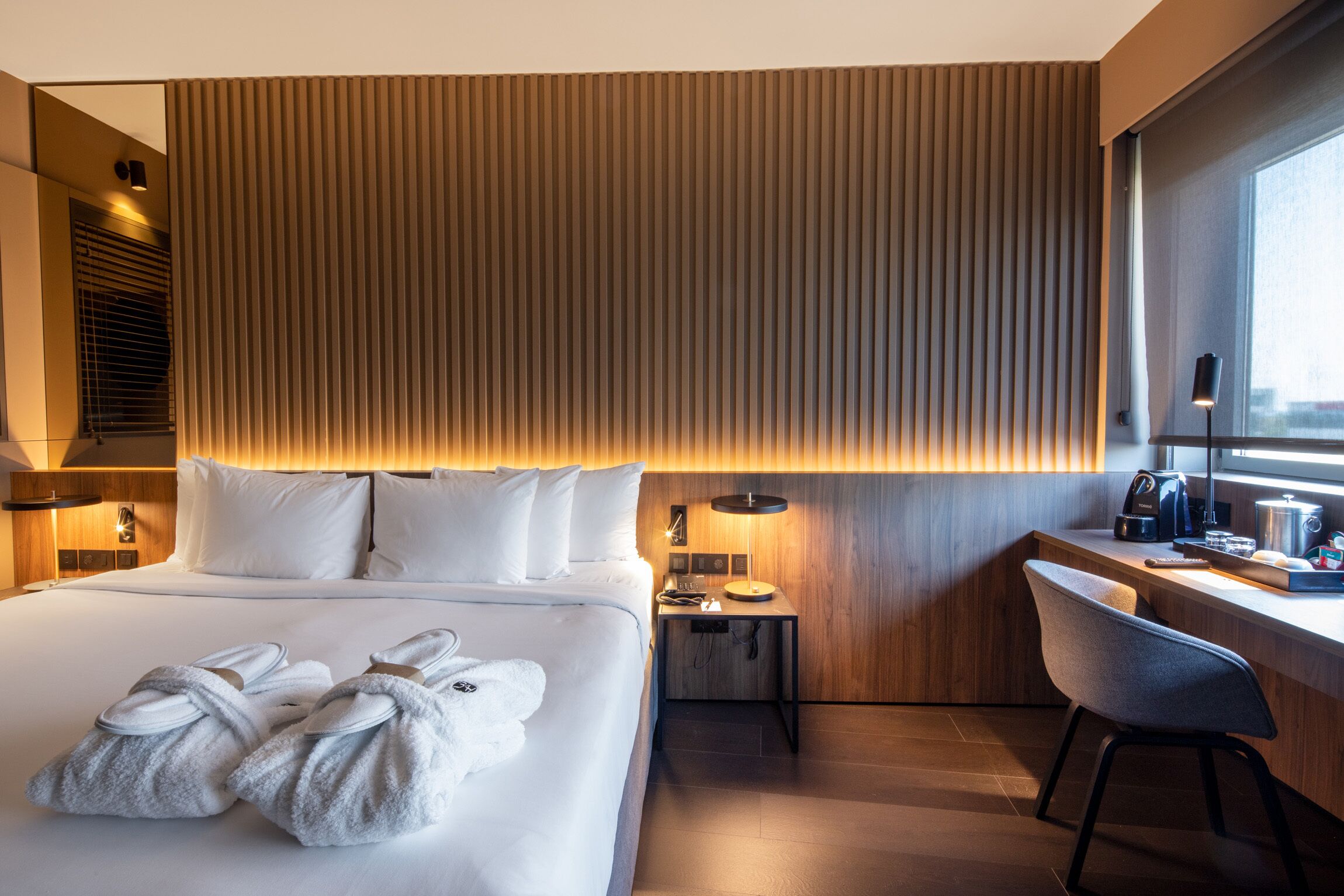 Premium bedding, in-room safe, desk, blackout curtains