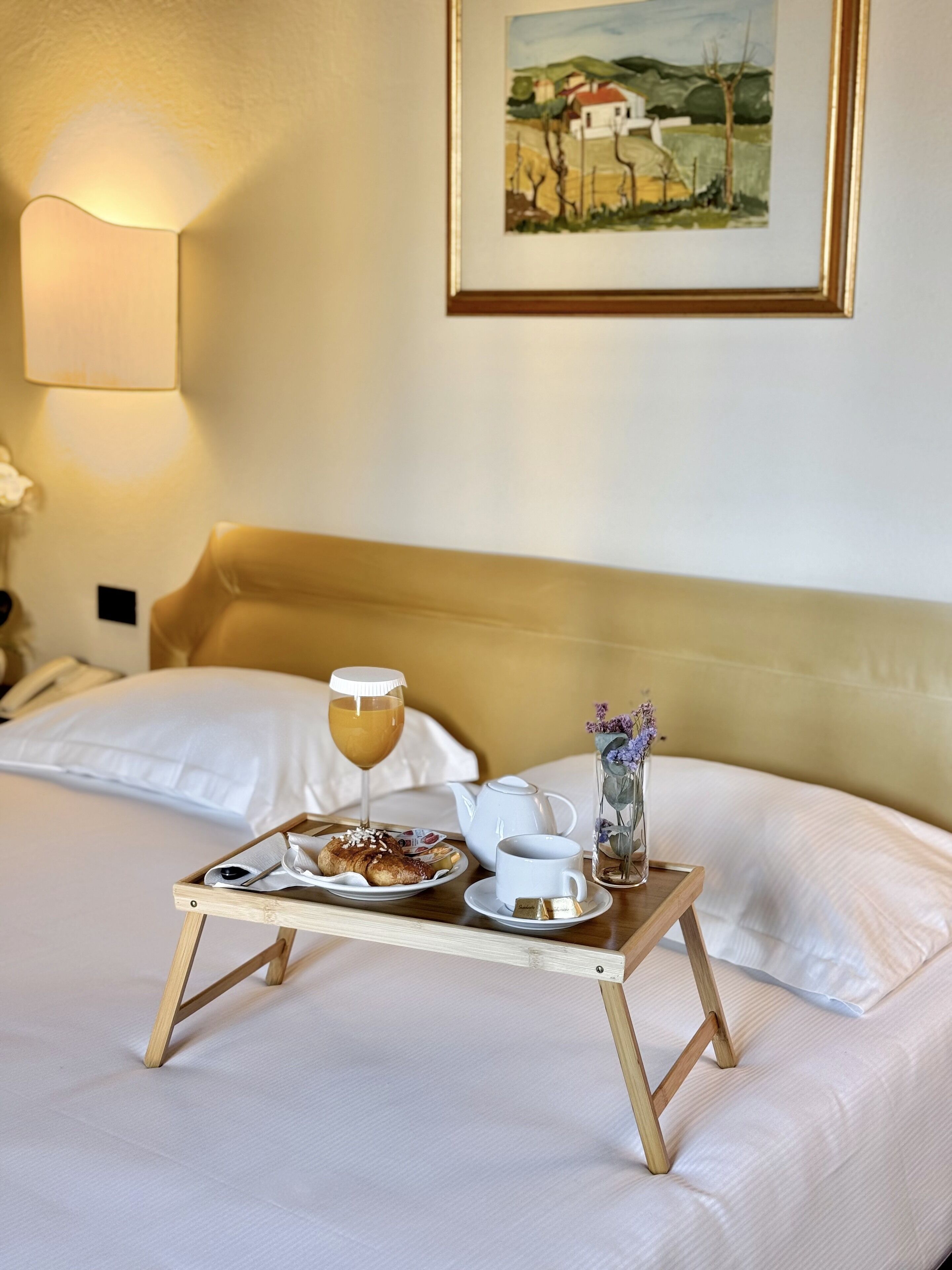 superior deluxe room | in-room dining