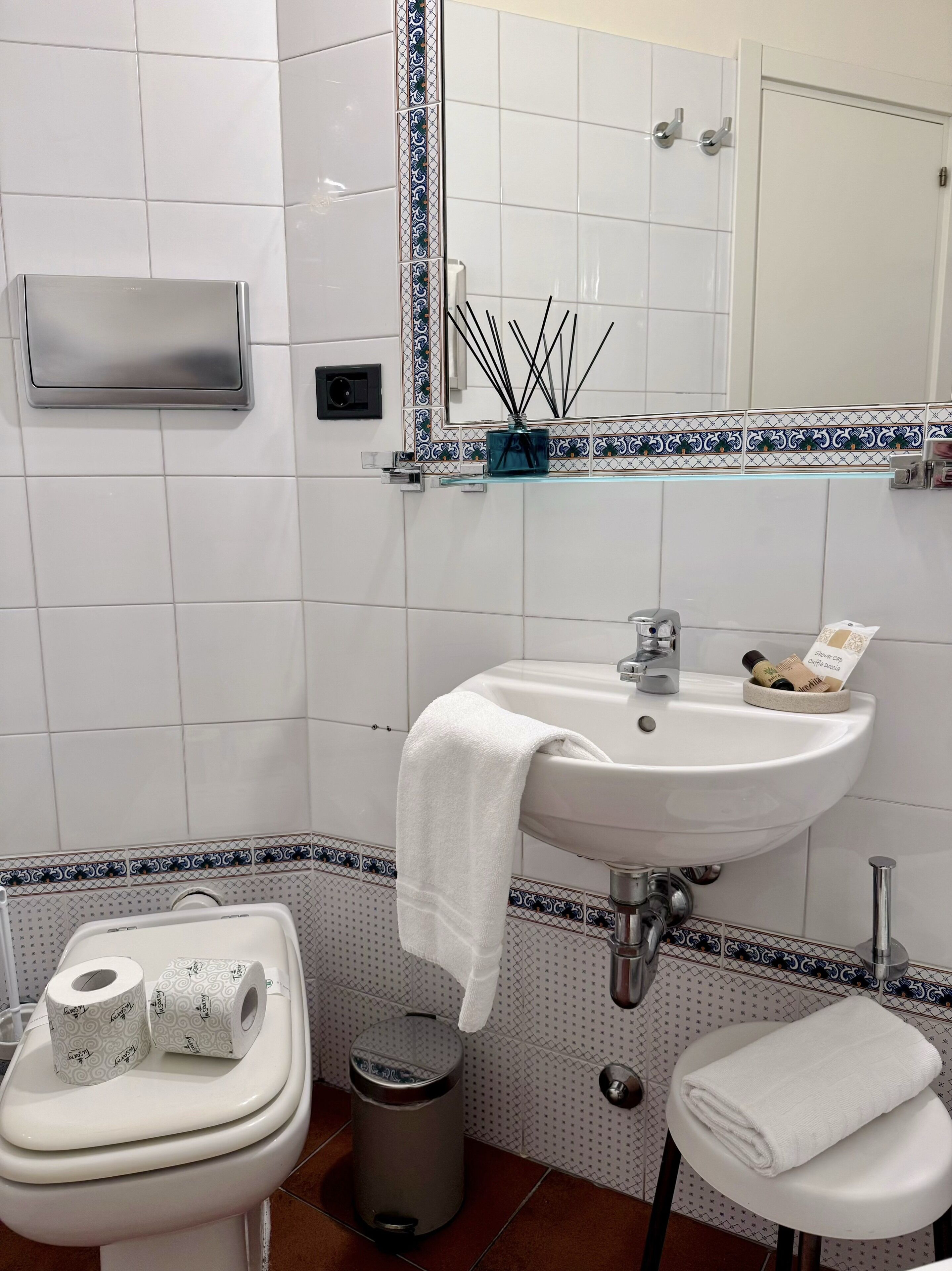 classic single room | bathroom | deep-soaking bathtub, rainfall showerhead, free toiletries, hair dryer
