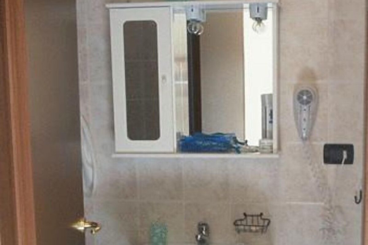 Bathroom | Shower