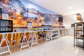 Free daily buffet breakfast