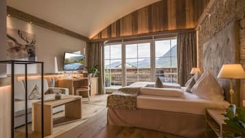 Suite, Bergblick | 1 Schlafzimmer, hochwertige Bettwaren, Minibar, Zimmersafe