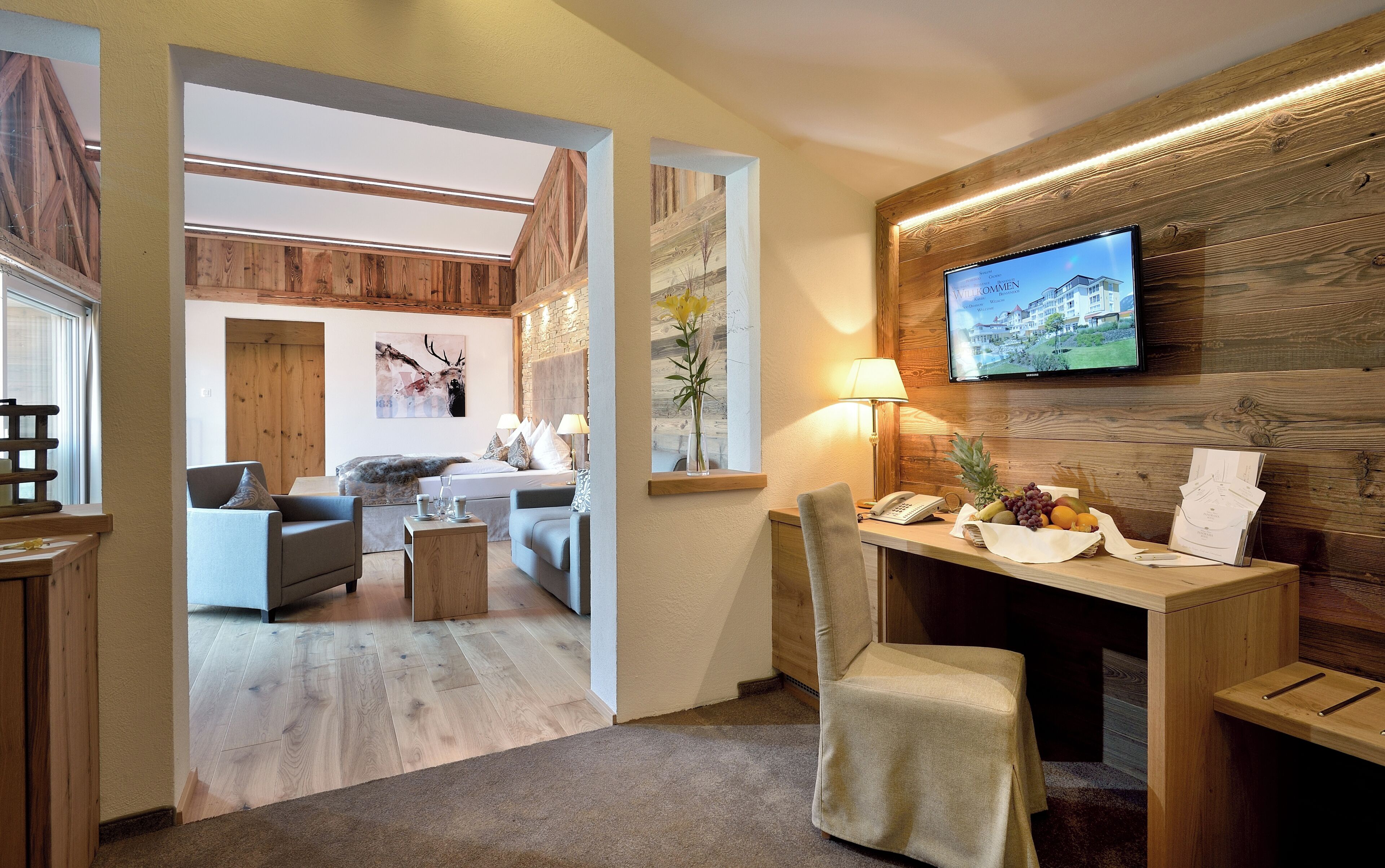 Penthouse, Mountain View | 1 bedroom, premium bedding, minibar, in-room safe