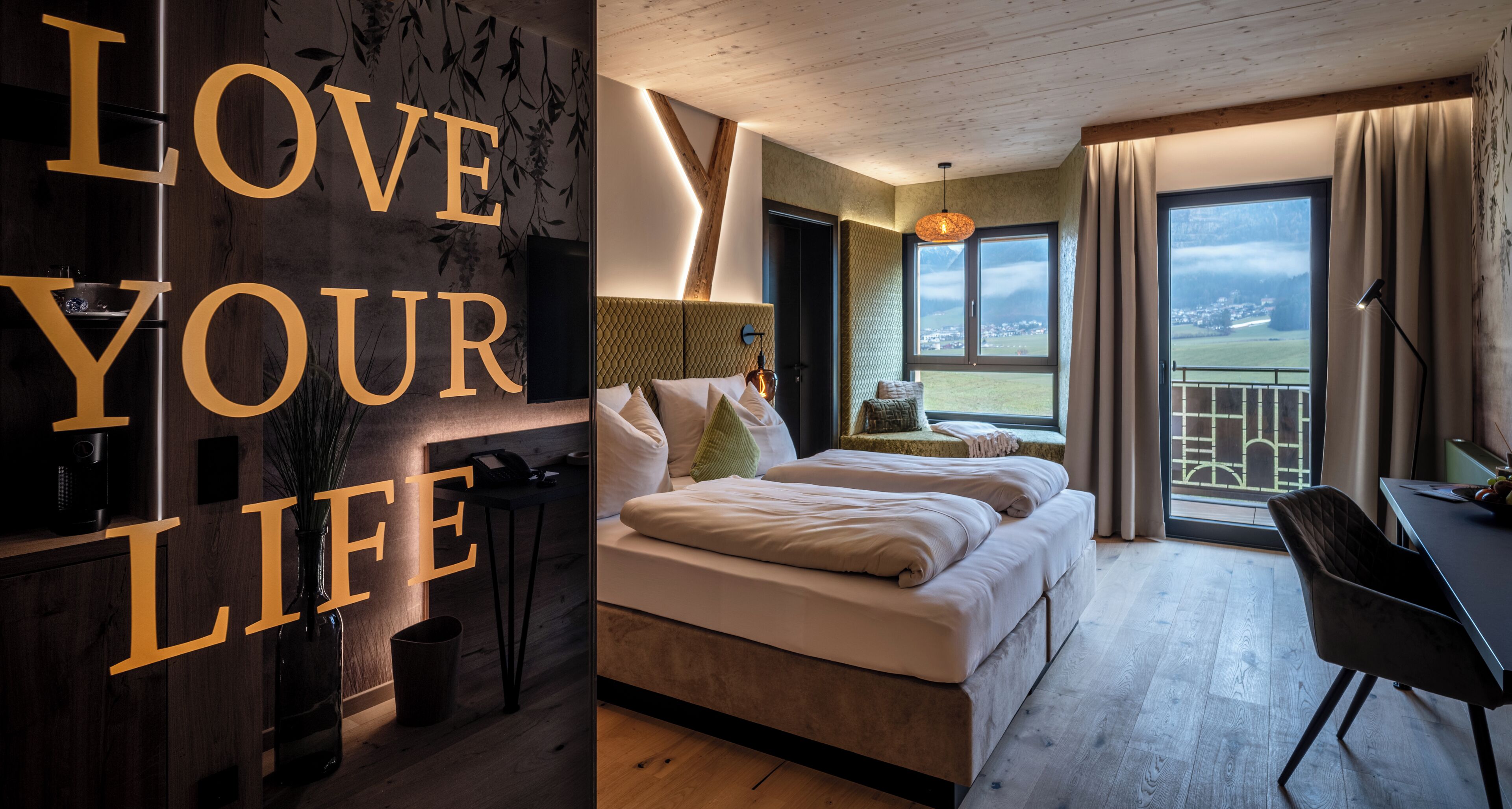 Double Room, Mountain View | 1 bedroom, premium bedding, minibar, in-room safe