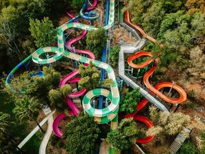 Waterslide - Bahía Escondida (Santiago)