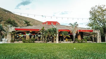 Breakfast, lunch, dinner served; international cuisine, pool views