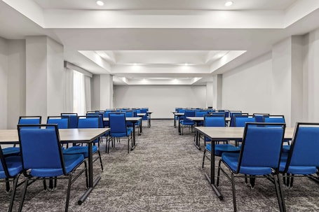 Meeting facility. Spark by Hilton Catoosa