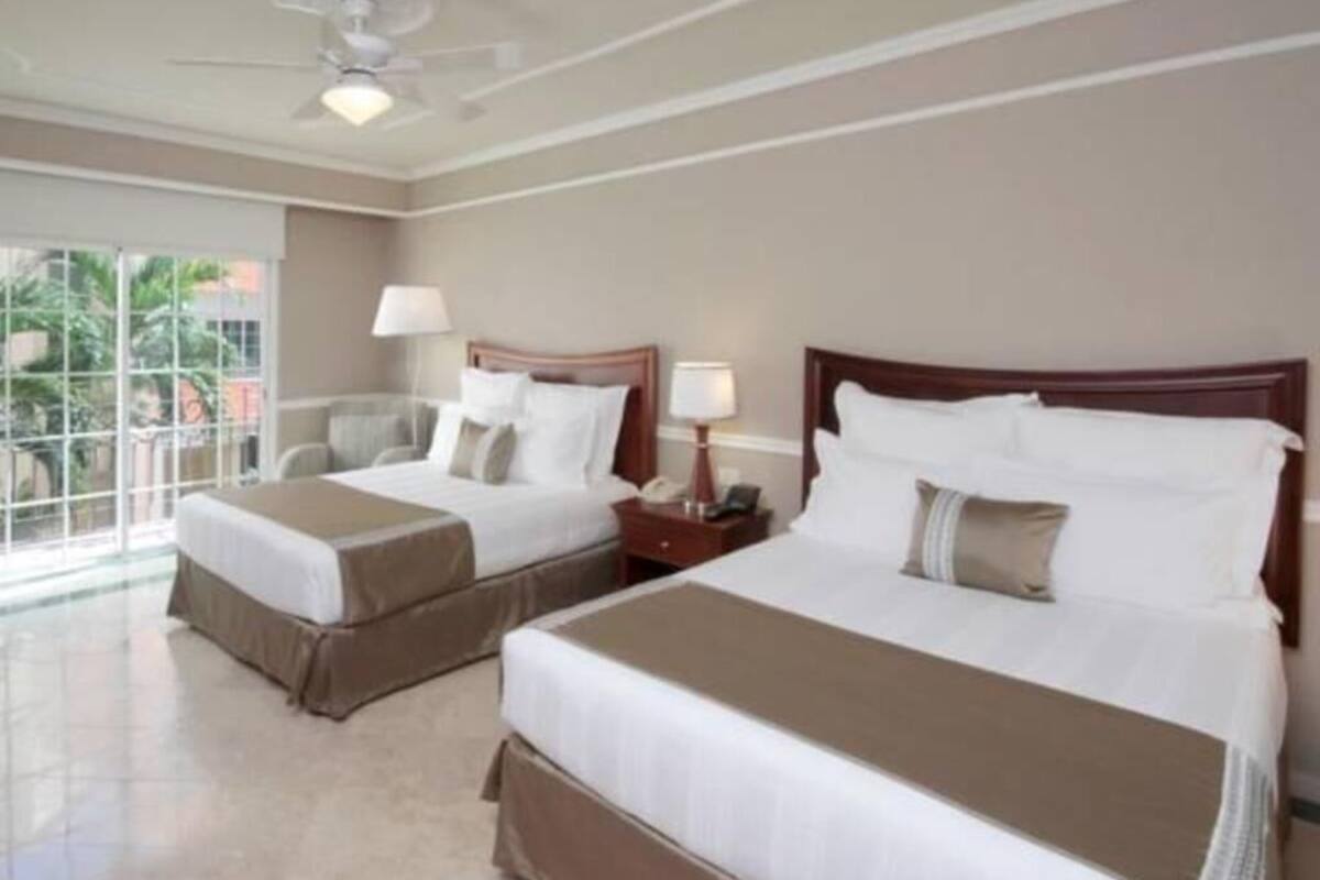 Frette Italian sheets, premium bedding, down comforters, pillowtop beds