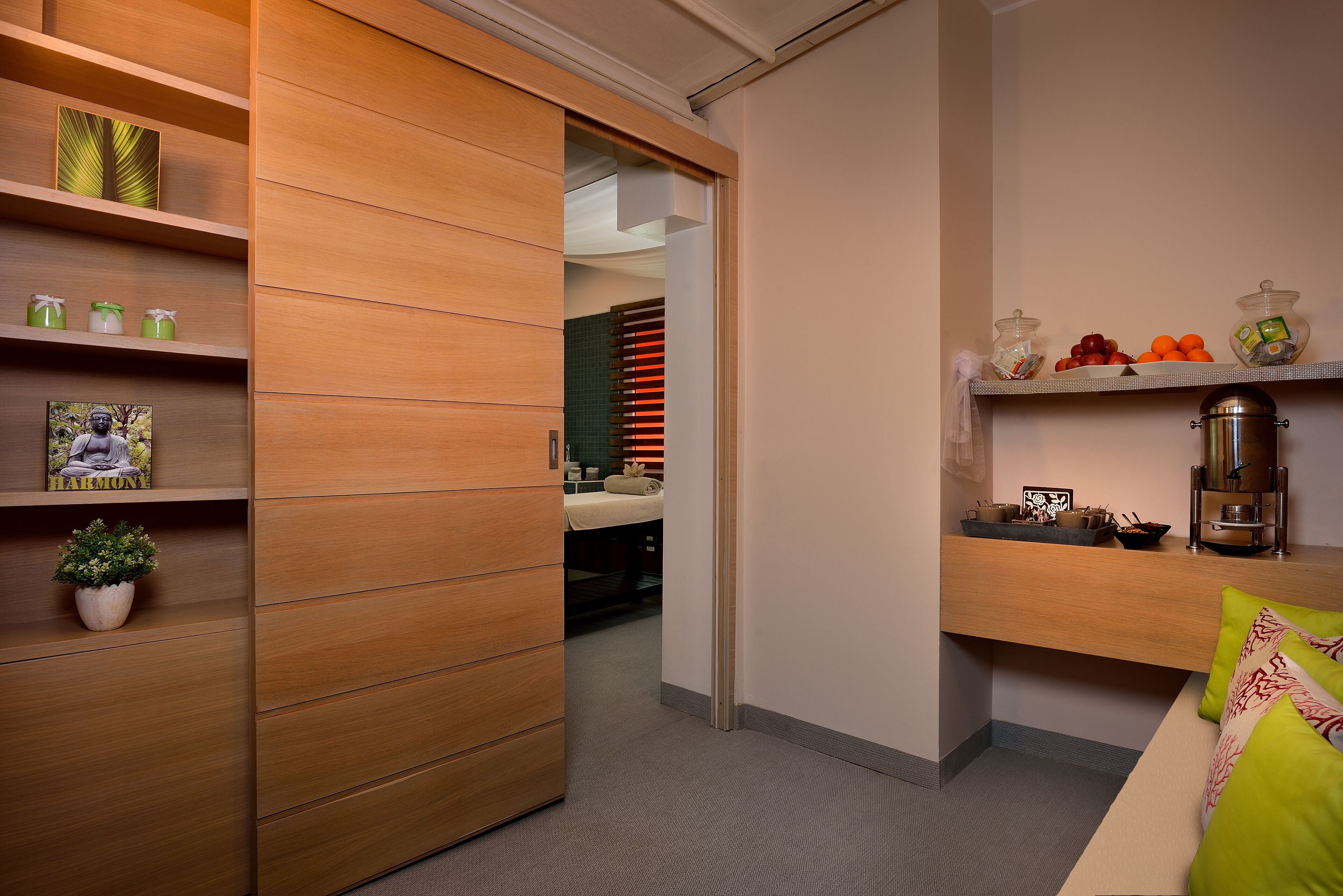 couples treatment room(s), sauna, steam room, turkish bath/hammam