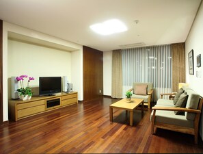 TV, heated floors