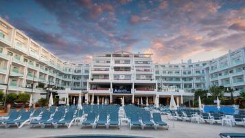 Mặt tiền nơi lưu trú