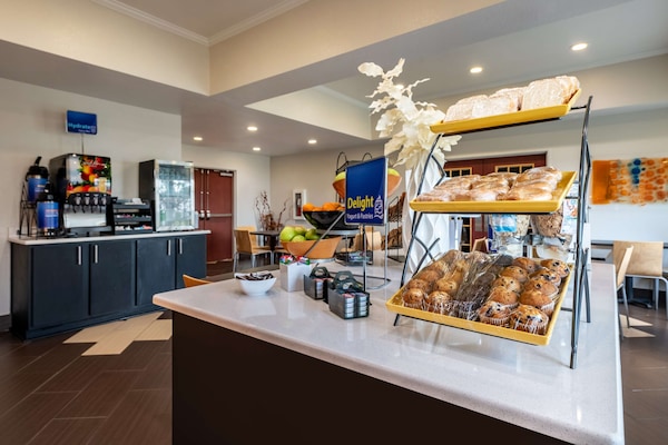 Free daily buffet breakfast